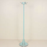 Coat hanger of the twentieth century