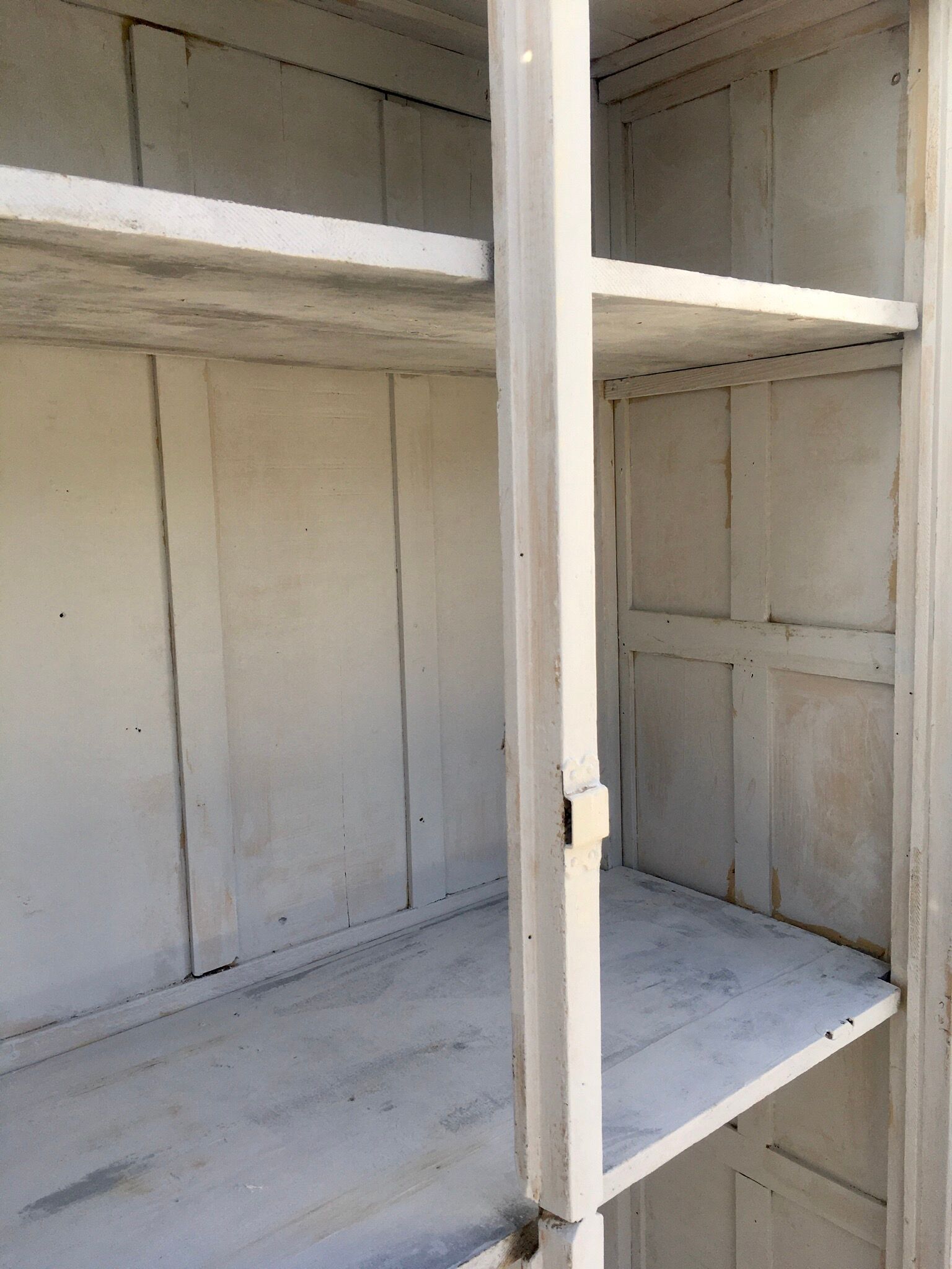 Parisian wardrobe high vintage solid wood