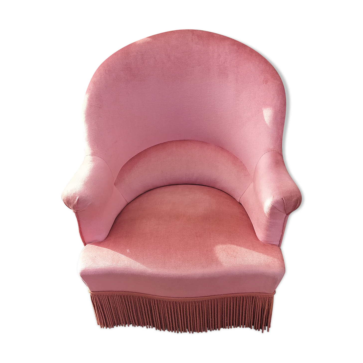 Pink velvet toad armchair with fringes