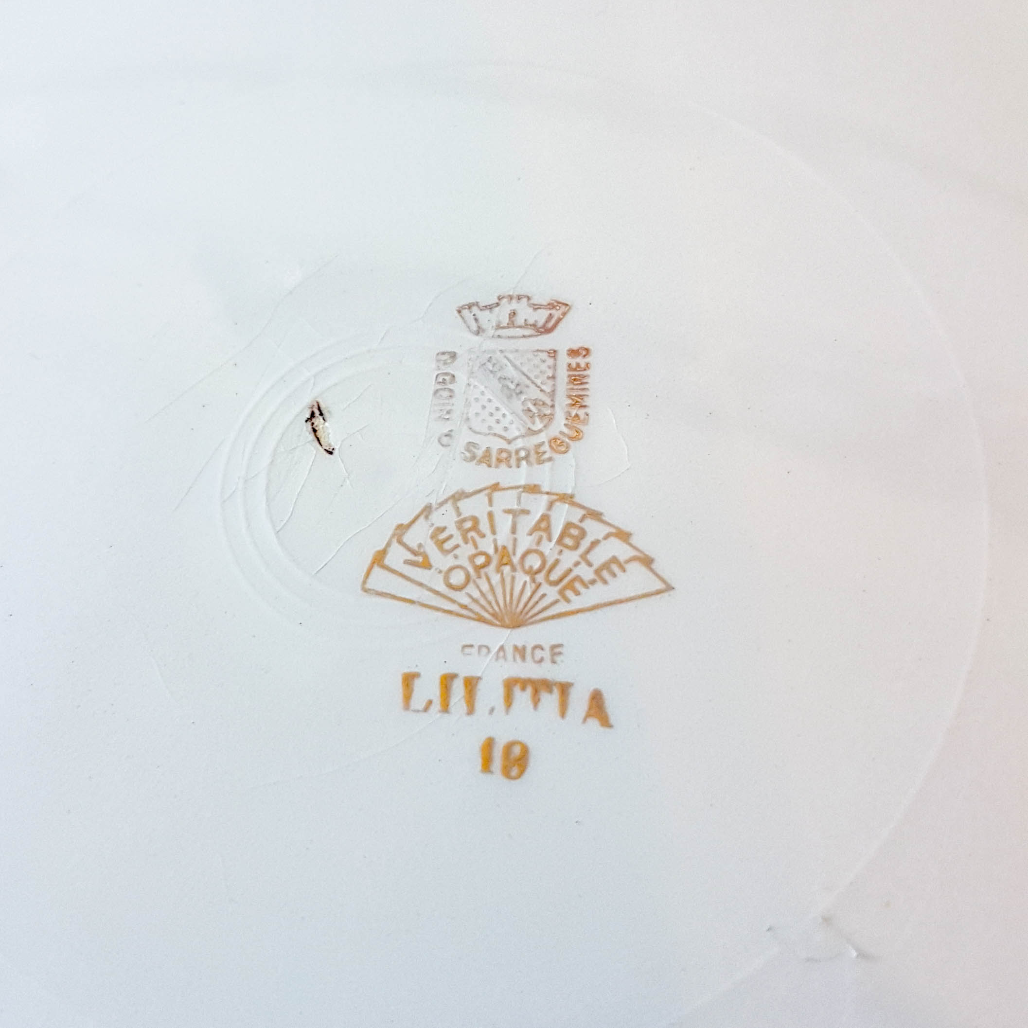 Digoin Sarreguemines "Lilitia" Large flat plate cake dish