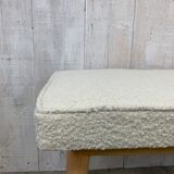 Scandinavian-line bench