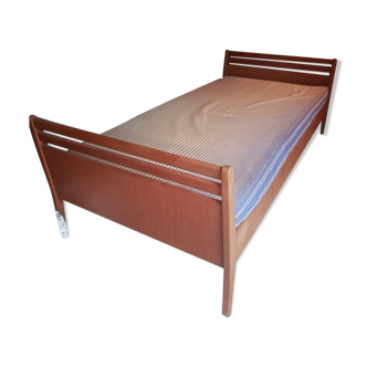 Scandinavian single bed