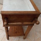 Meuble de toilette en noyer