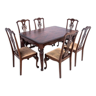 Antique table and chairs from the 19th century