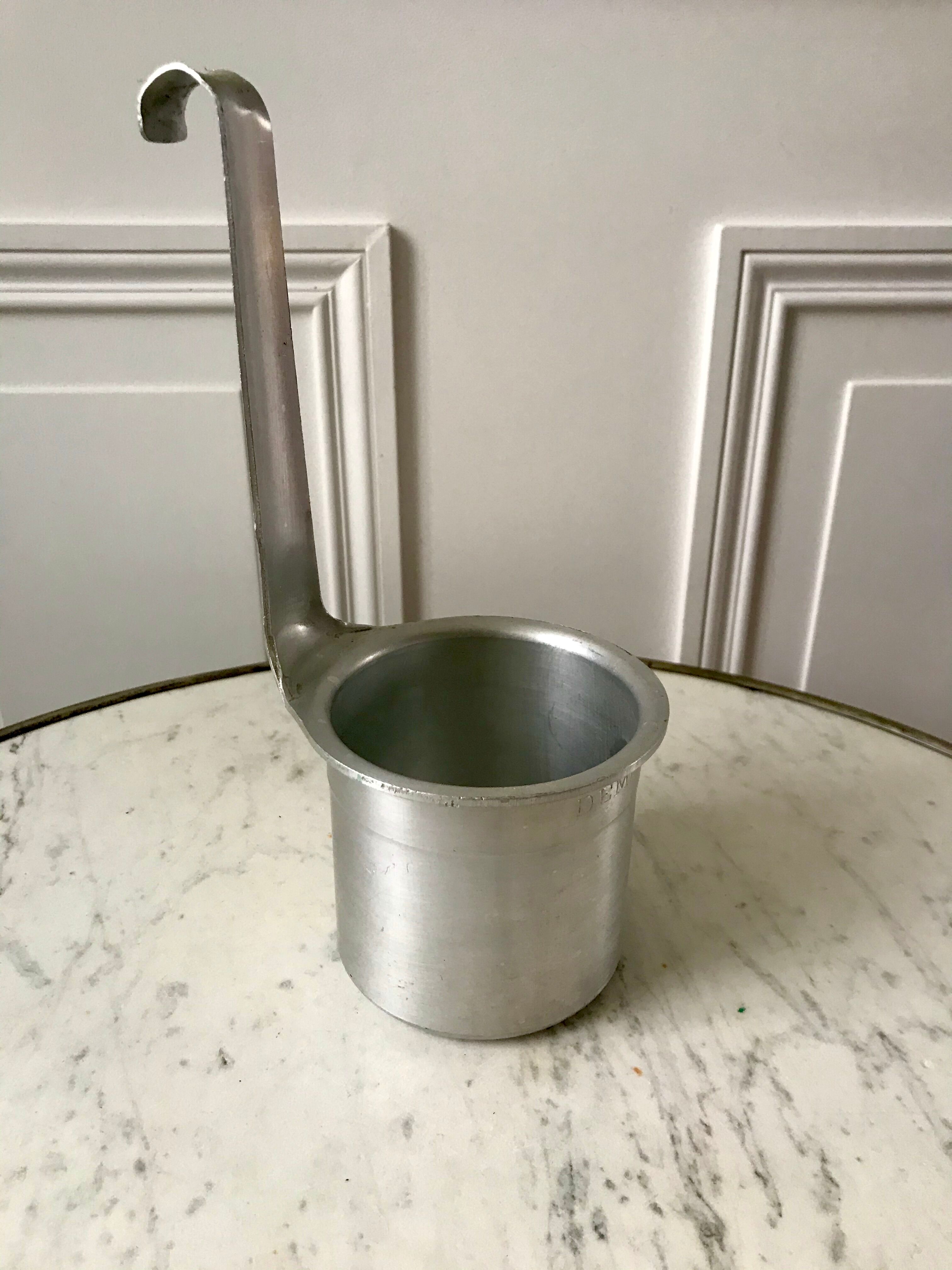 Louche verseuse en alu début XXème