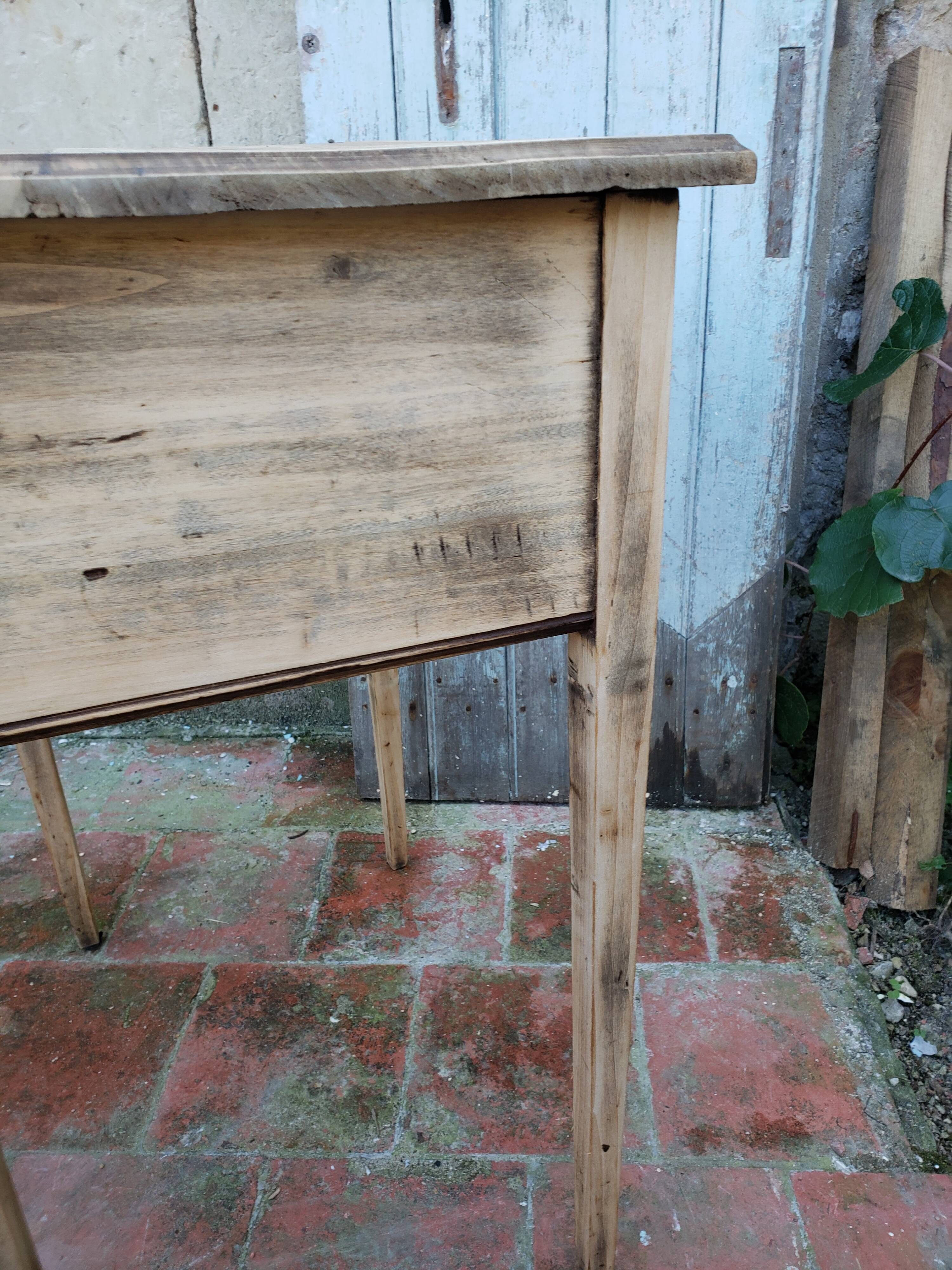 Bedside or raw wood worker