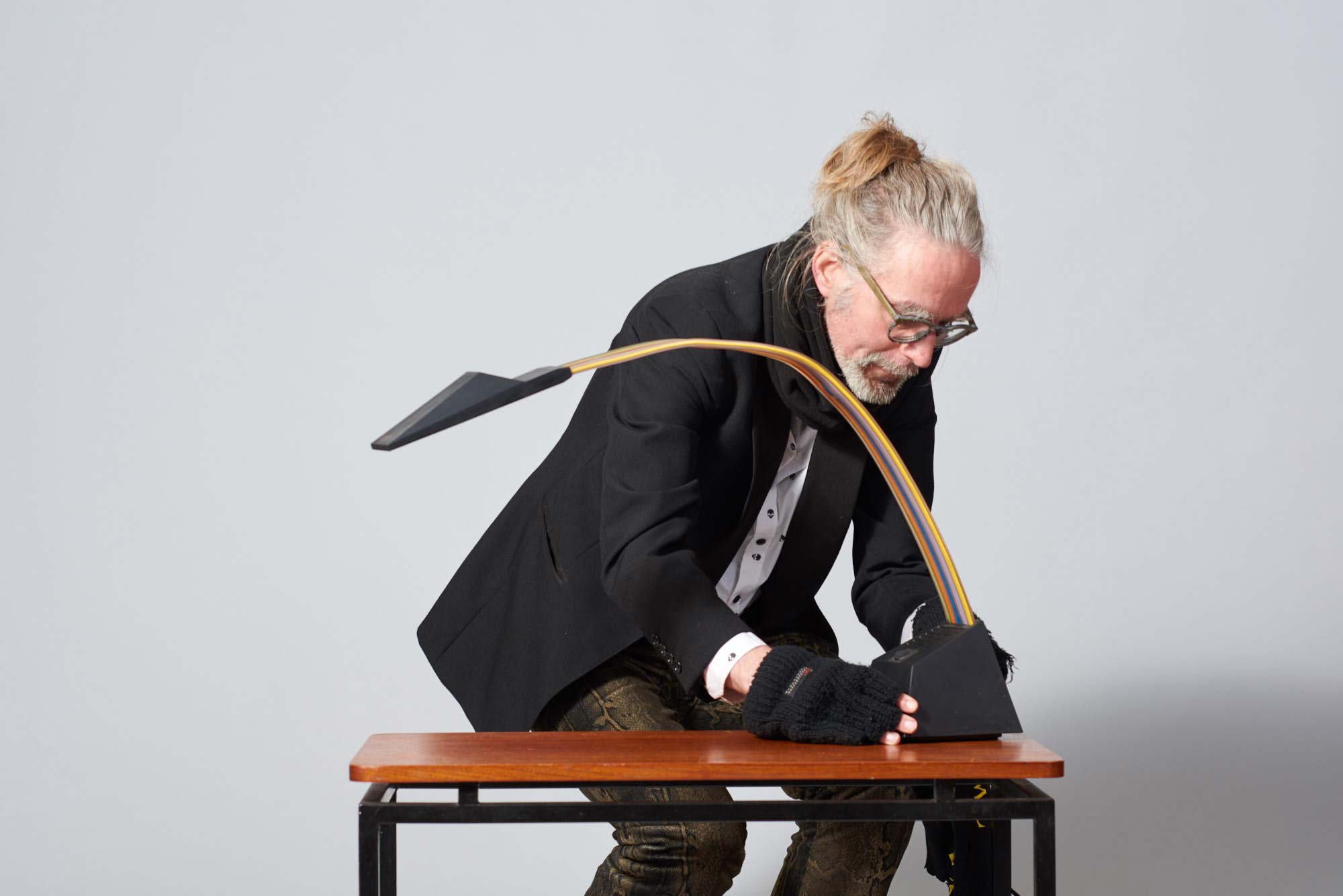 Nastro table lamp, Alberto Fraser for Stilnovo