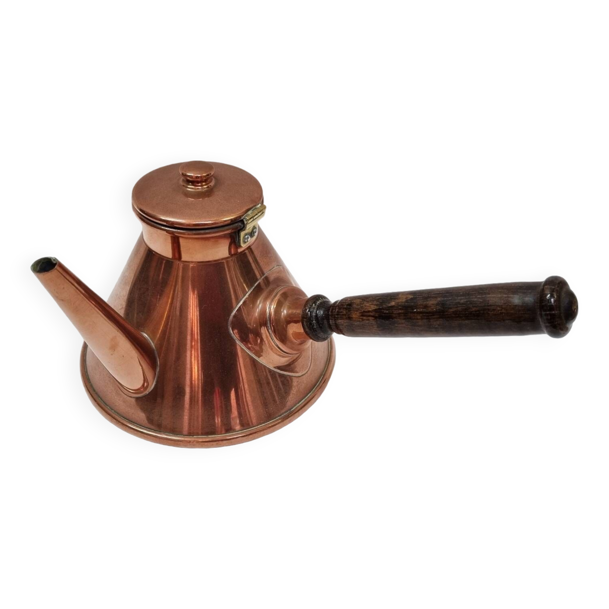 Villedieu copper chocolate maker