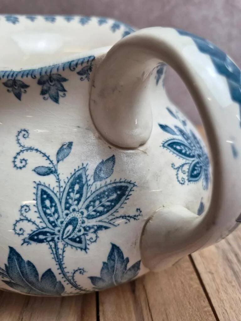 Small chubby jug Sarreguemines Burgos – old blue and white earthenware