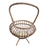 Rattan basket on foot