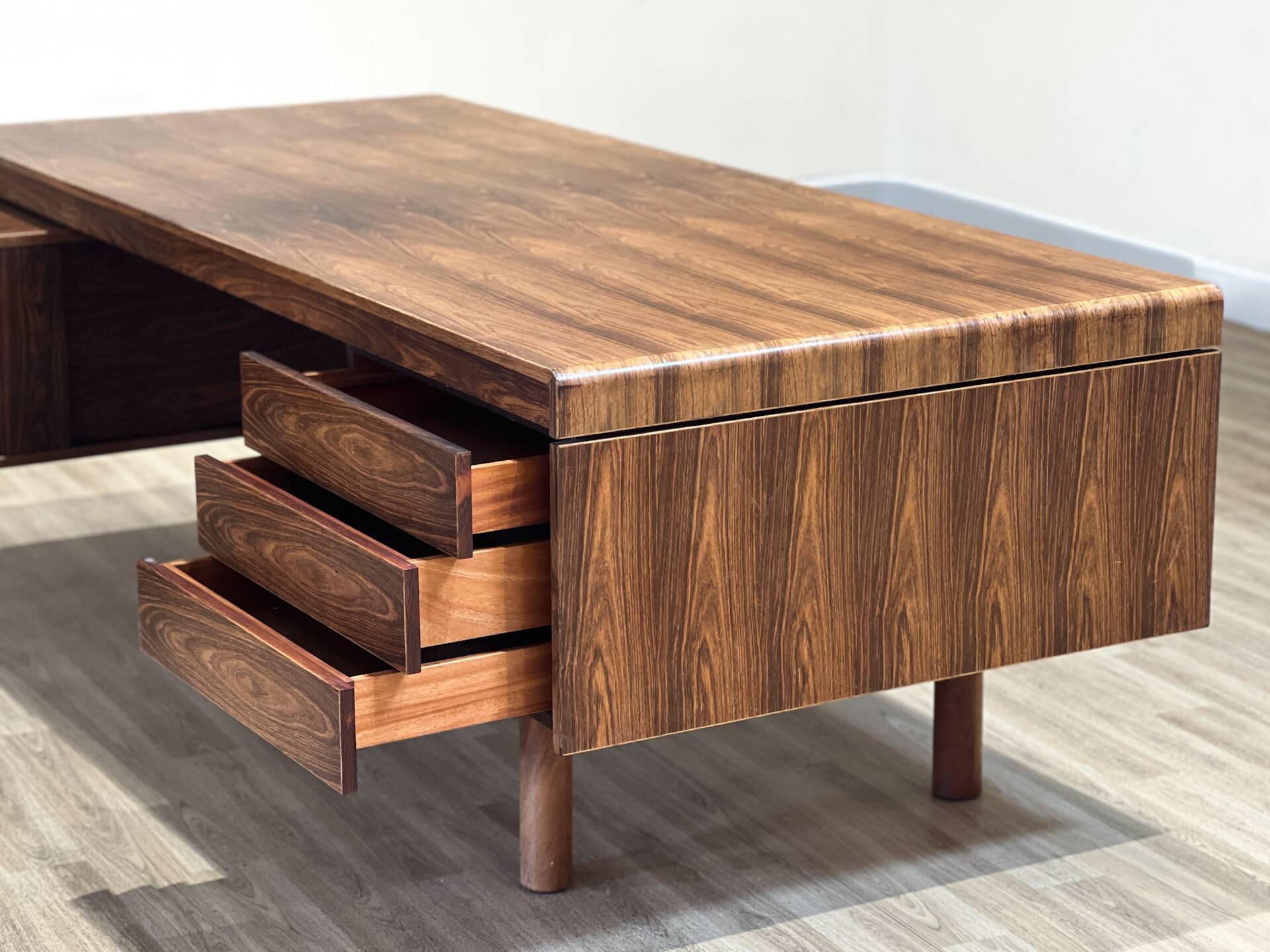 Gordon Russell Desk