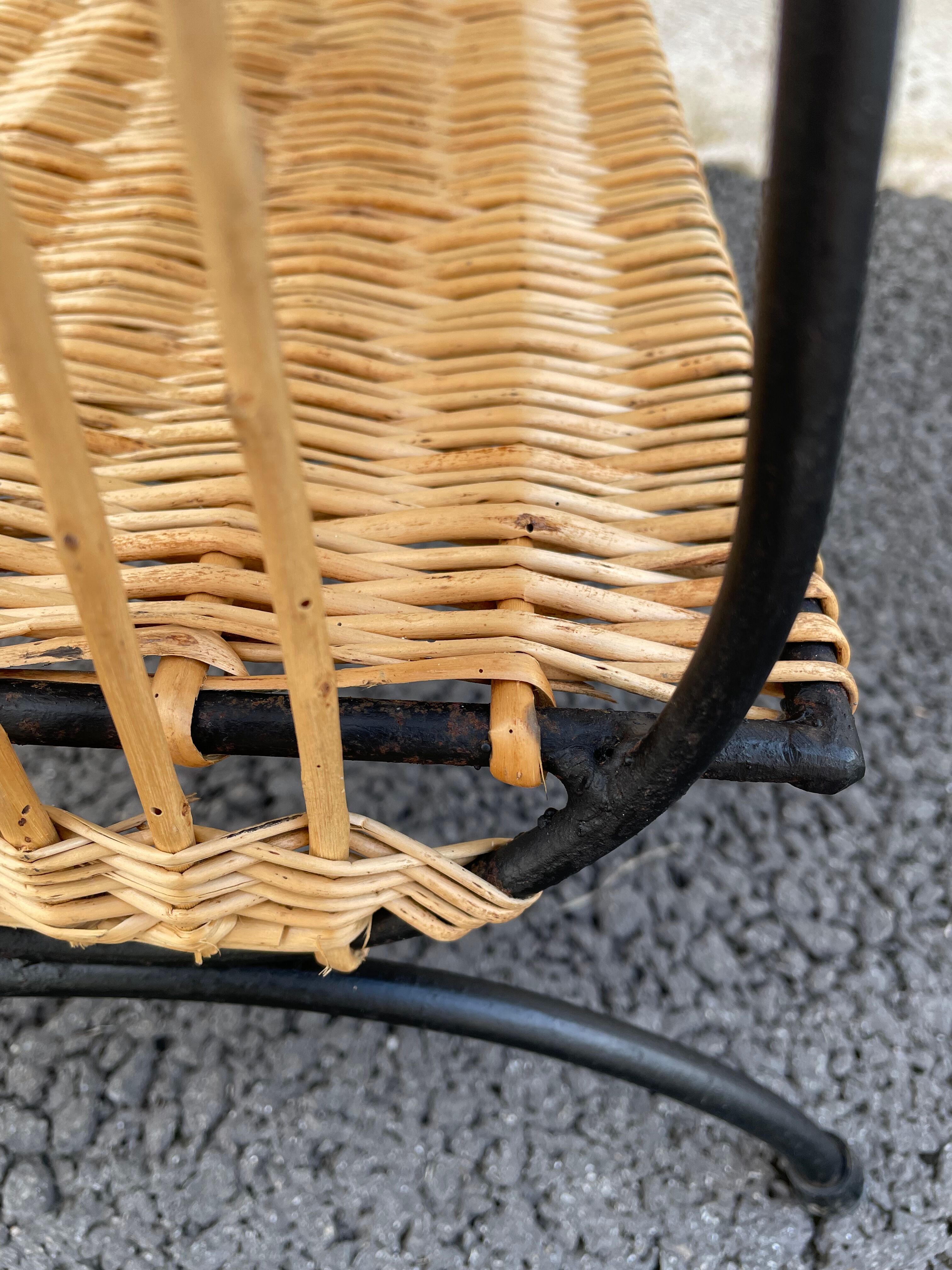 Wicker lyre side table