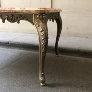 Table basse en marbre brèche