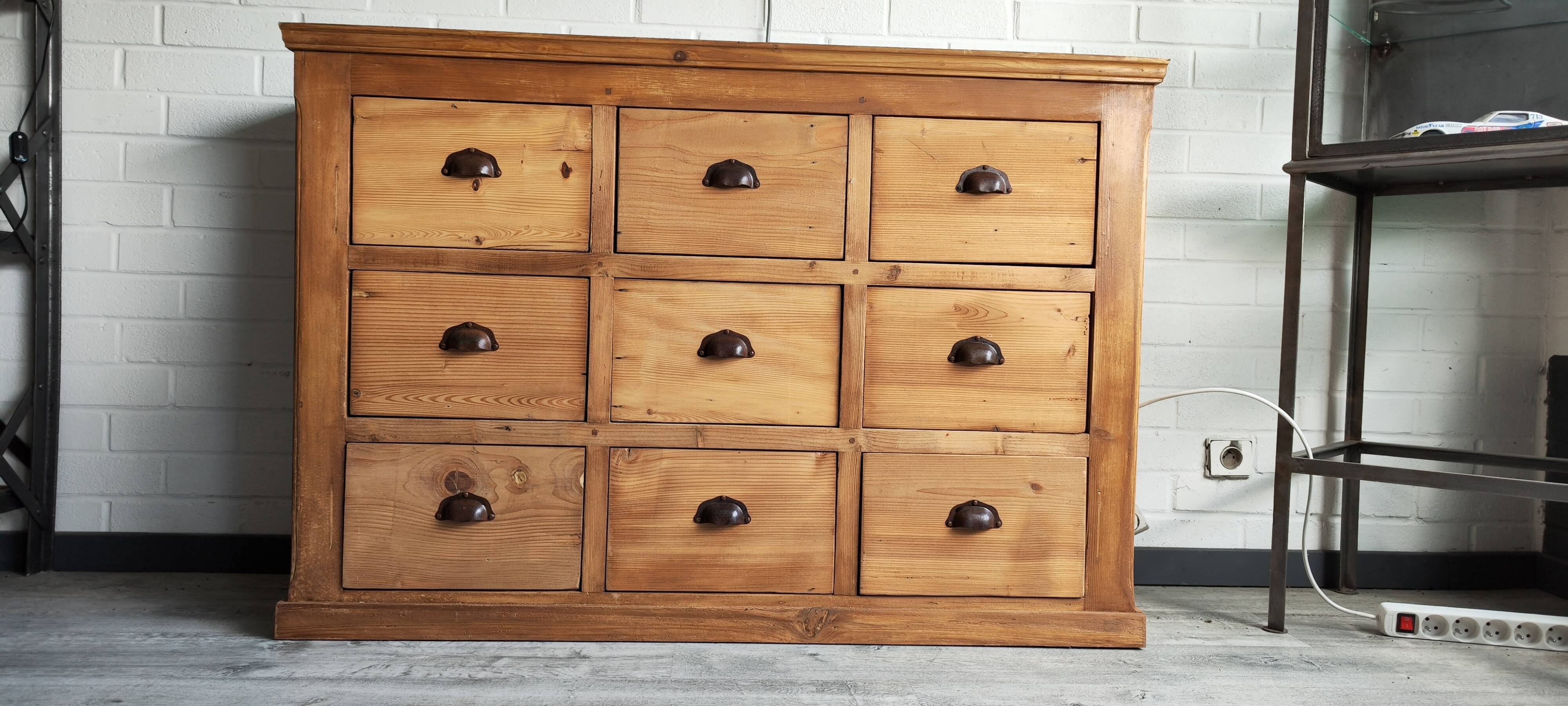 Trades furniture 9 drawer pine handles shells