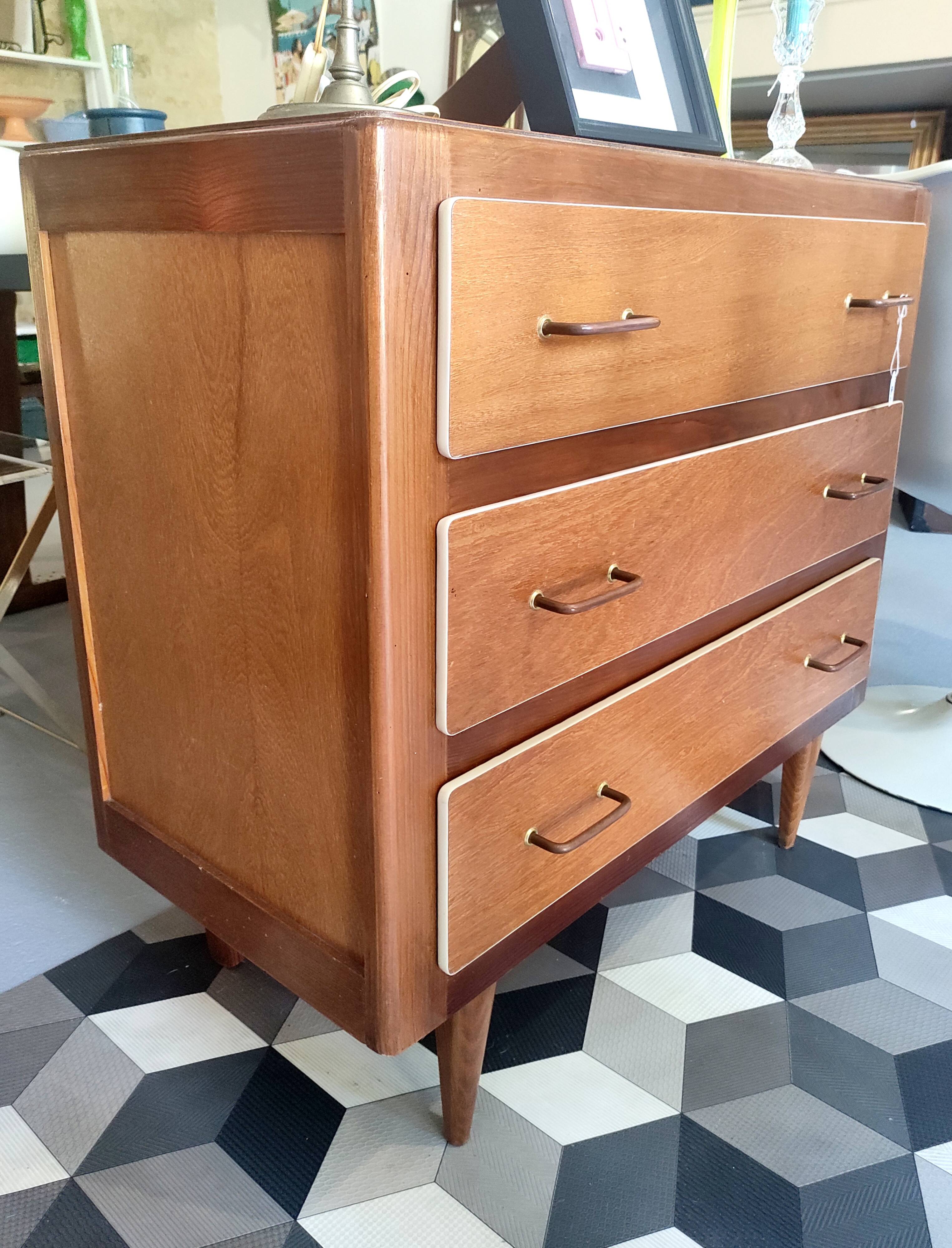 Vintage chest of drawers 1960