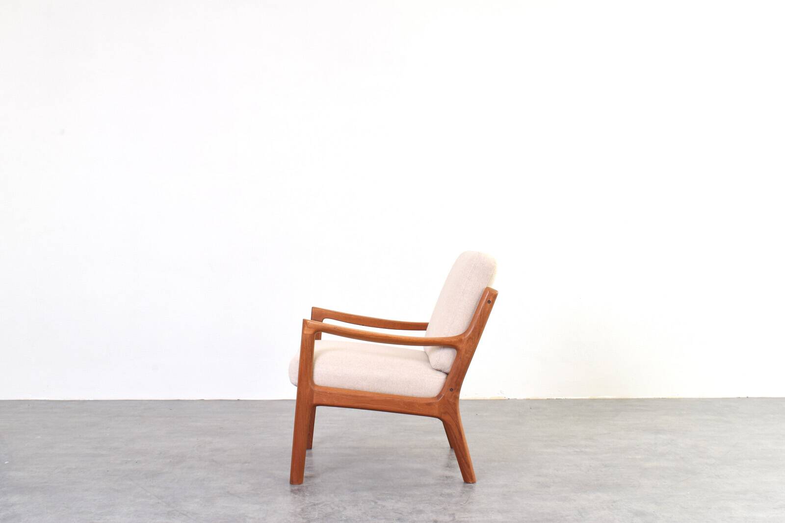 Fauteuil Senator en teck danois des années 50 par Ole Wanscher pour Cado, 1960