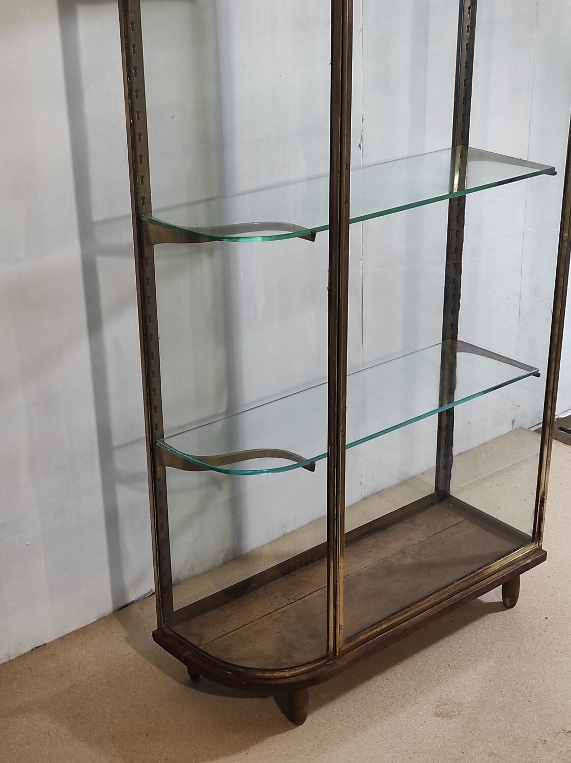 Jeweler's showcase in brass and glass - circa 1900