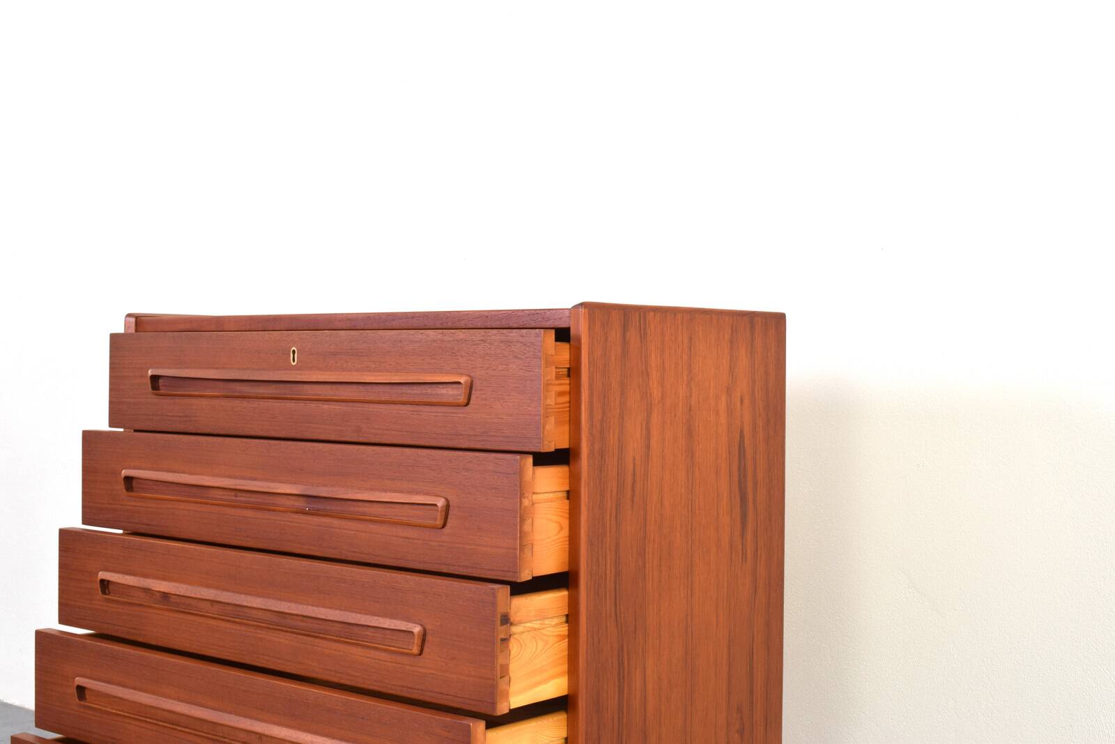 Mid-Century Danish Teak Chest of Drawers, 1960s