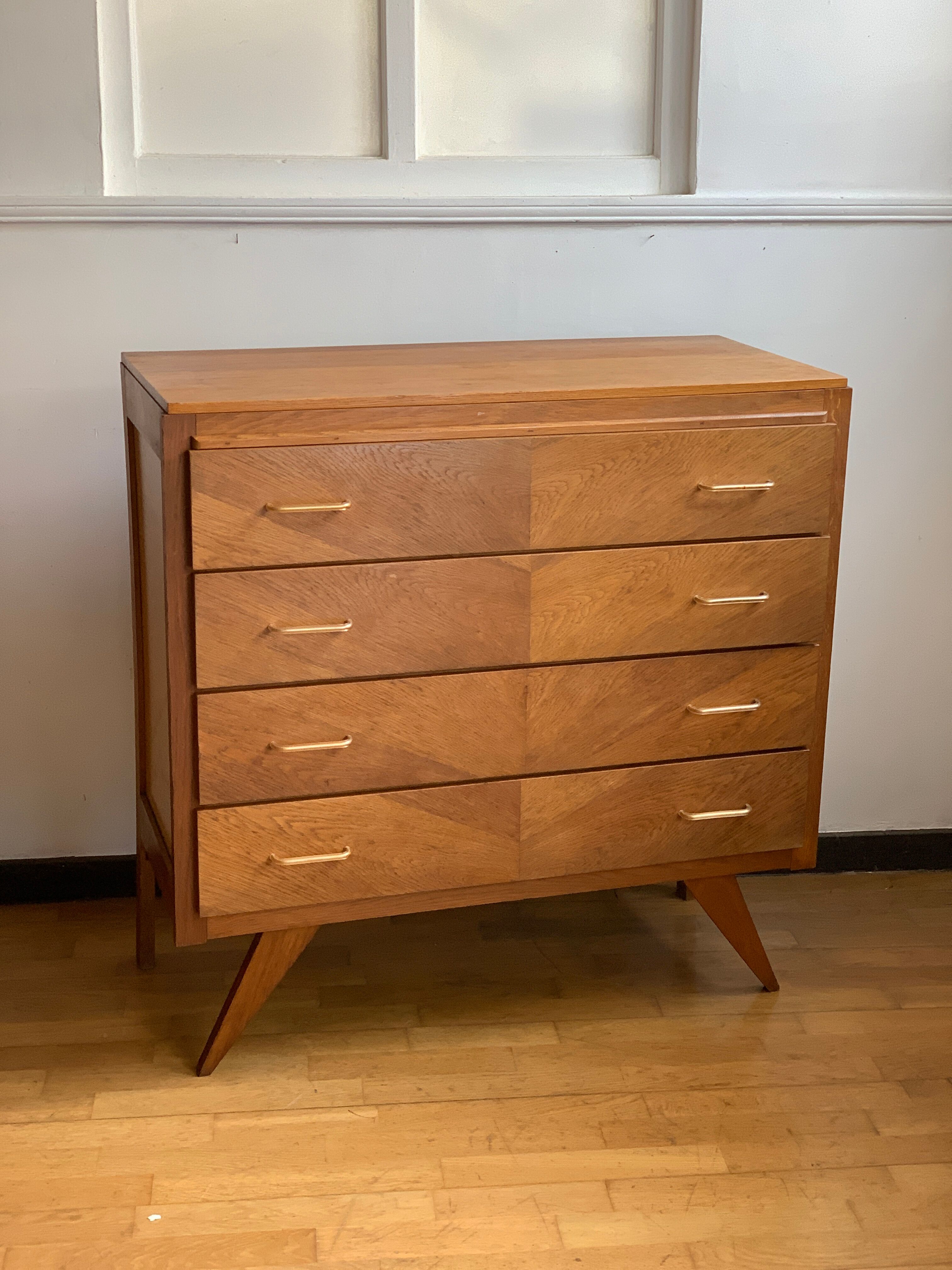 Commode vintage
