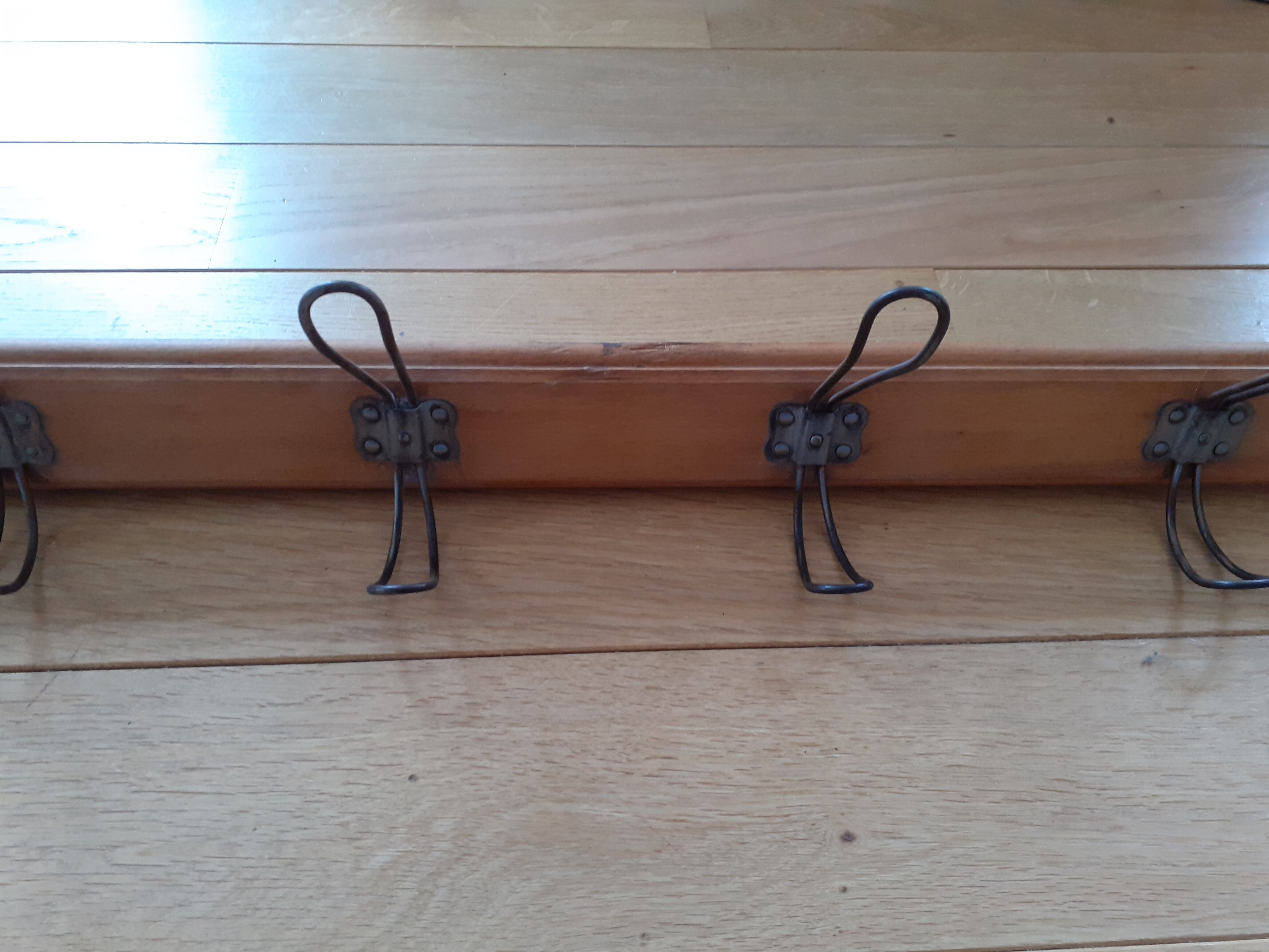Coat rack 6 hooks school style
