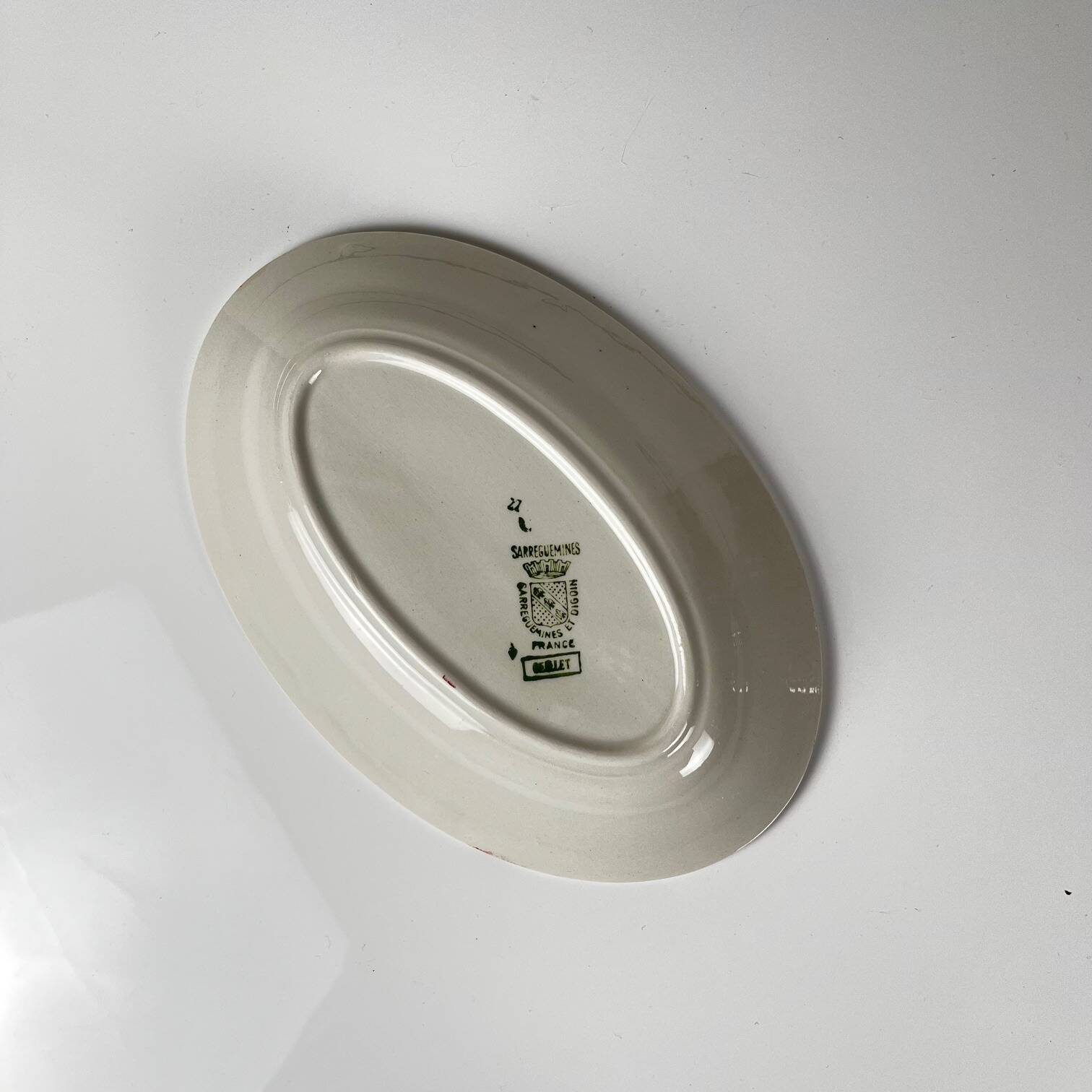 Sarreguemines "Oeillet" Dish, 1920-50