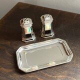 Household salt and pepper