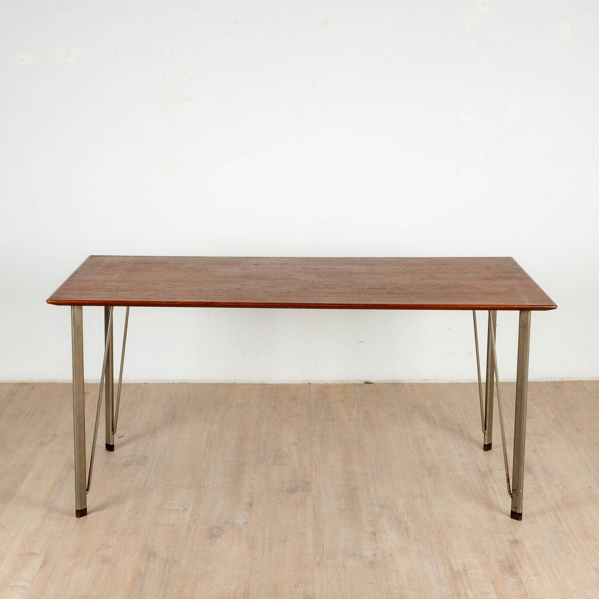 Model 3605 desk in teak for Fritz Hansen, 1960