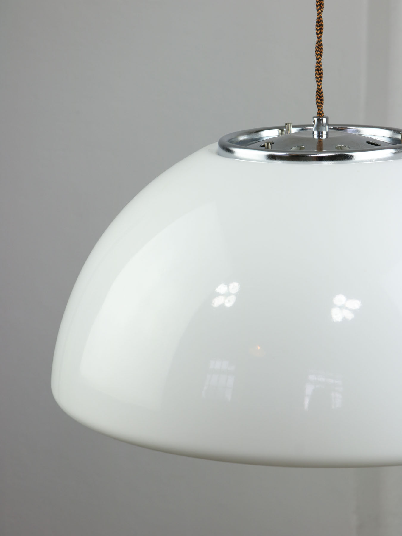 Mid-century Modern White Pendant Lamp from Guzzini, 1960s