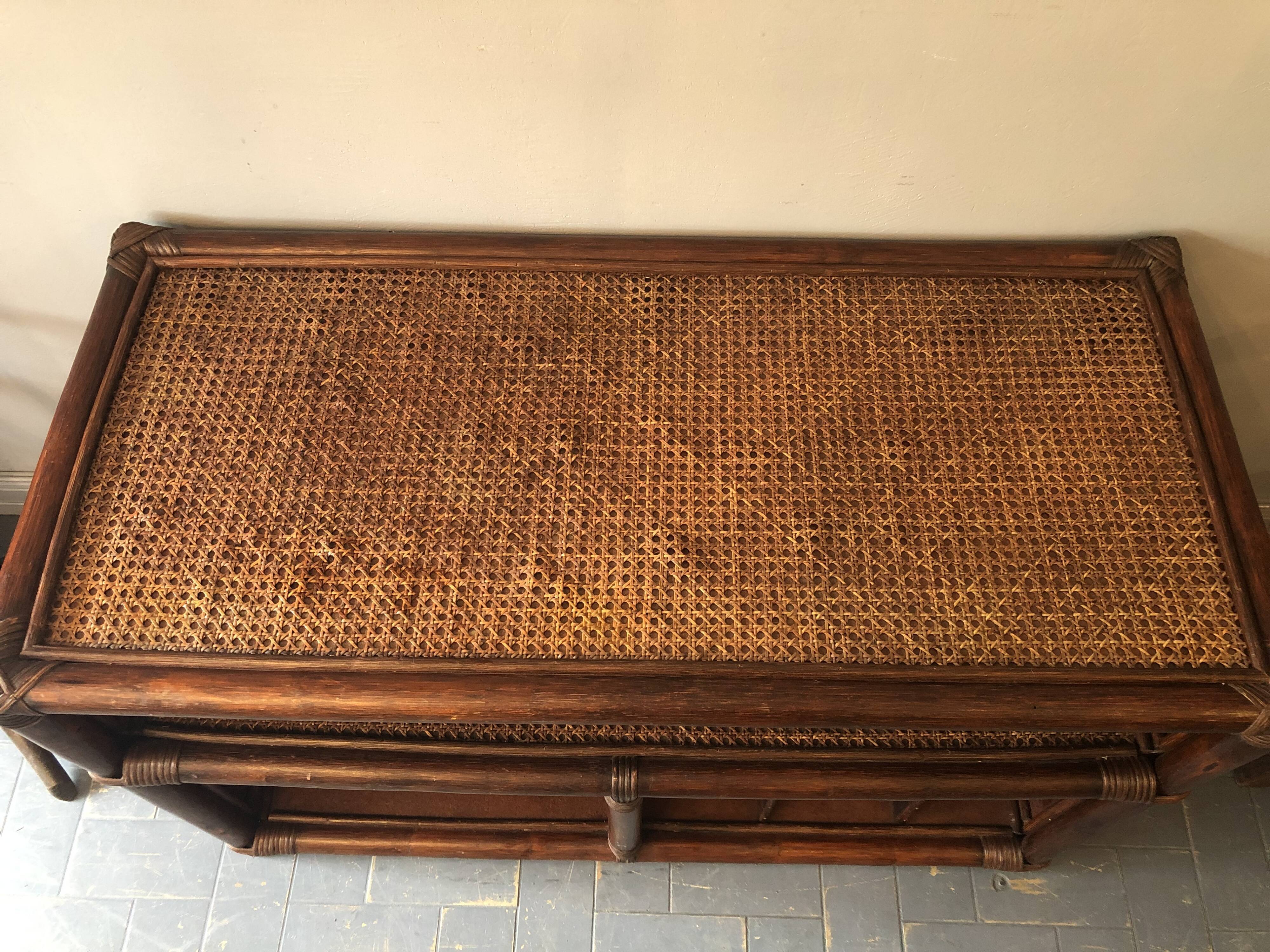 TV stand, hifi and vintage vinyls