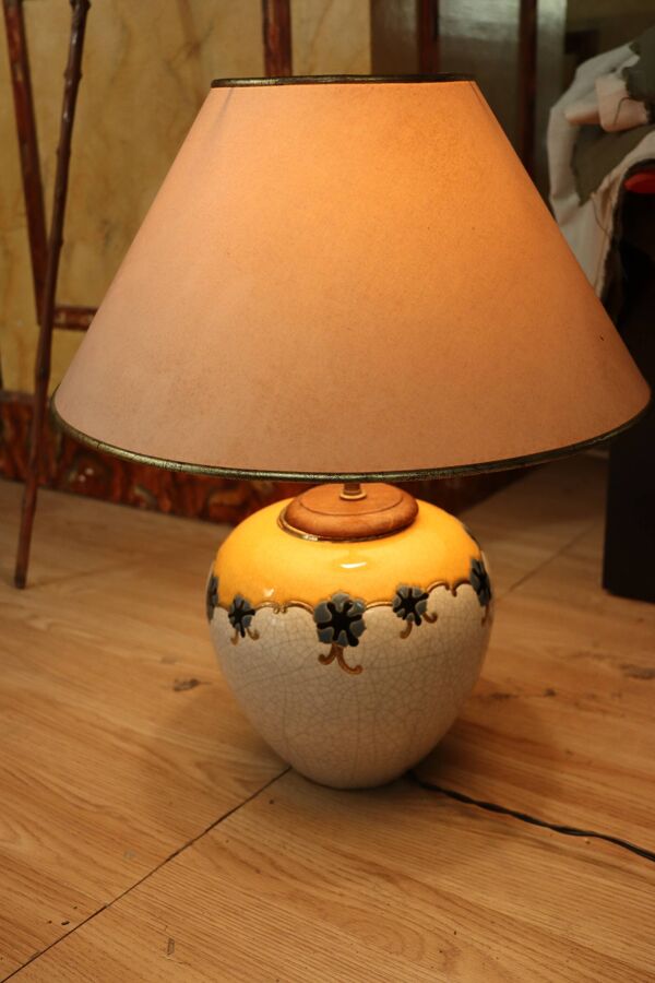 Lampe à poser en faïence de Nancy