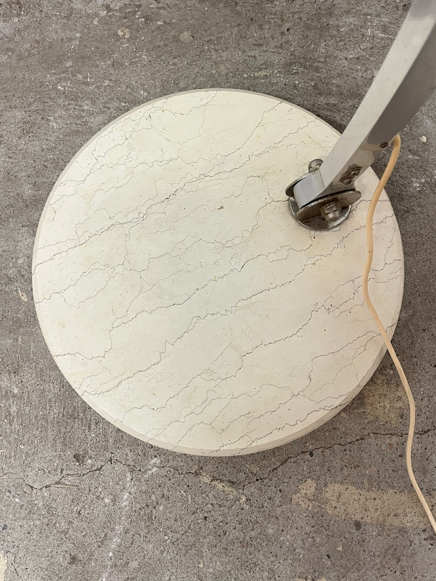 Arc floor lamp Guzzini 1970s