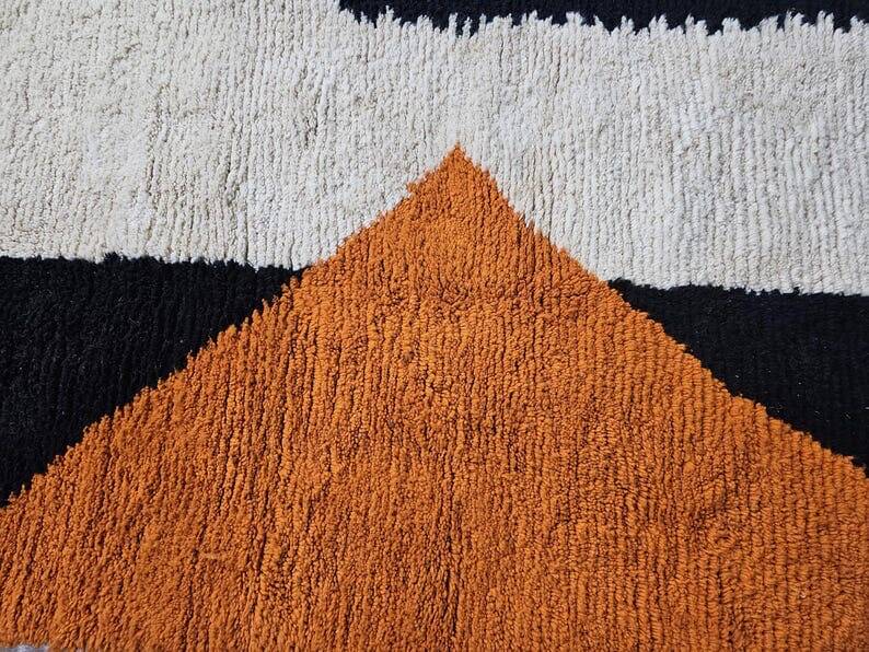 Traditional pure wool Berber rug size 140 x 260 cm