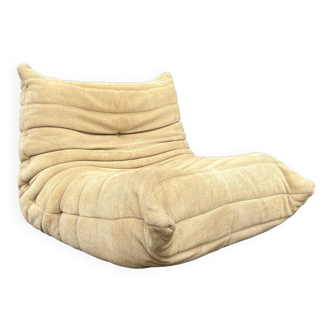 100% original Ligne roset Togo 1seater by Michel Ducaroy, Beige/sand colour