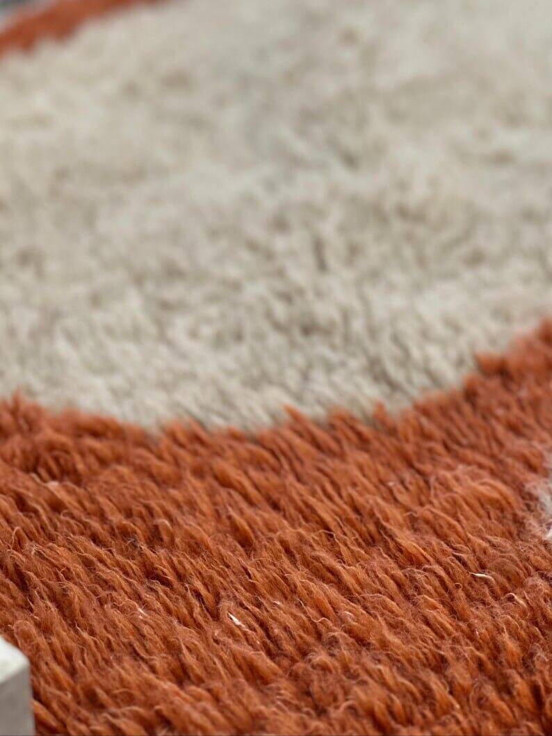 Handwoven Azilal rug size 200 x 300 cm