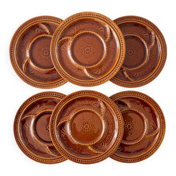 6 plates in chocolate-colored majolica