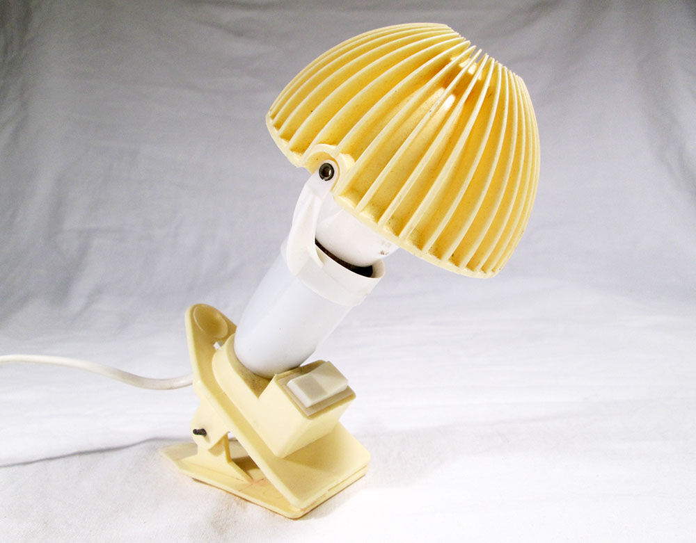 Mushroom lamp with clip