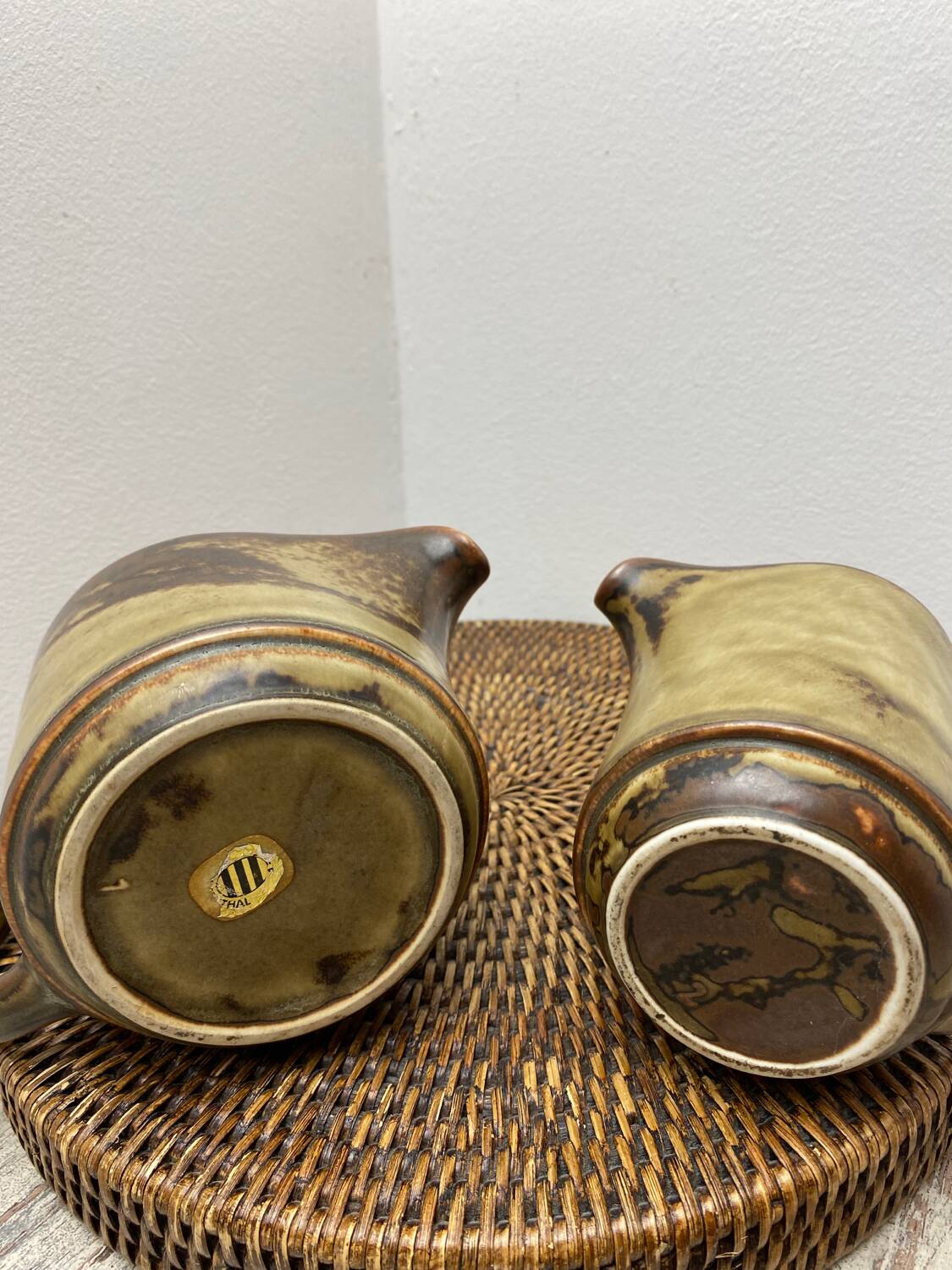 Sahara teapot and milk jug