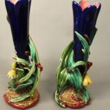 Pairs of vases decorated with majolica sarguemine flowers