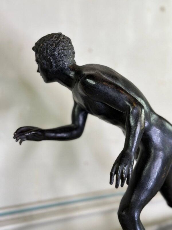 Bronze Grand Tour, un des deux coureurs de la Villa des Papyri, patine noire vers 1880