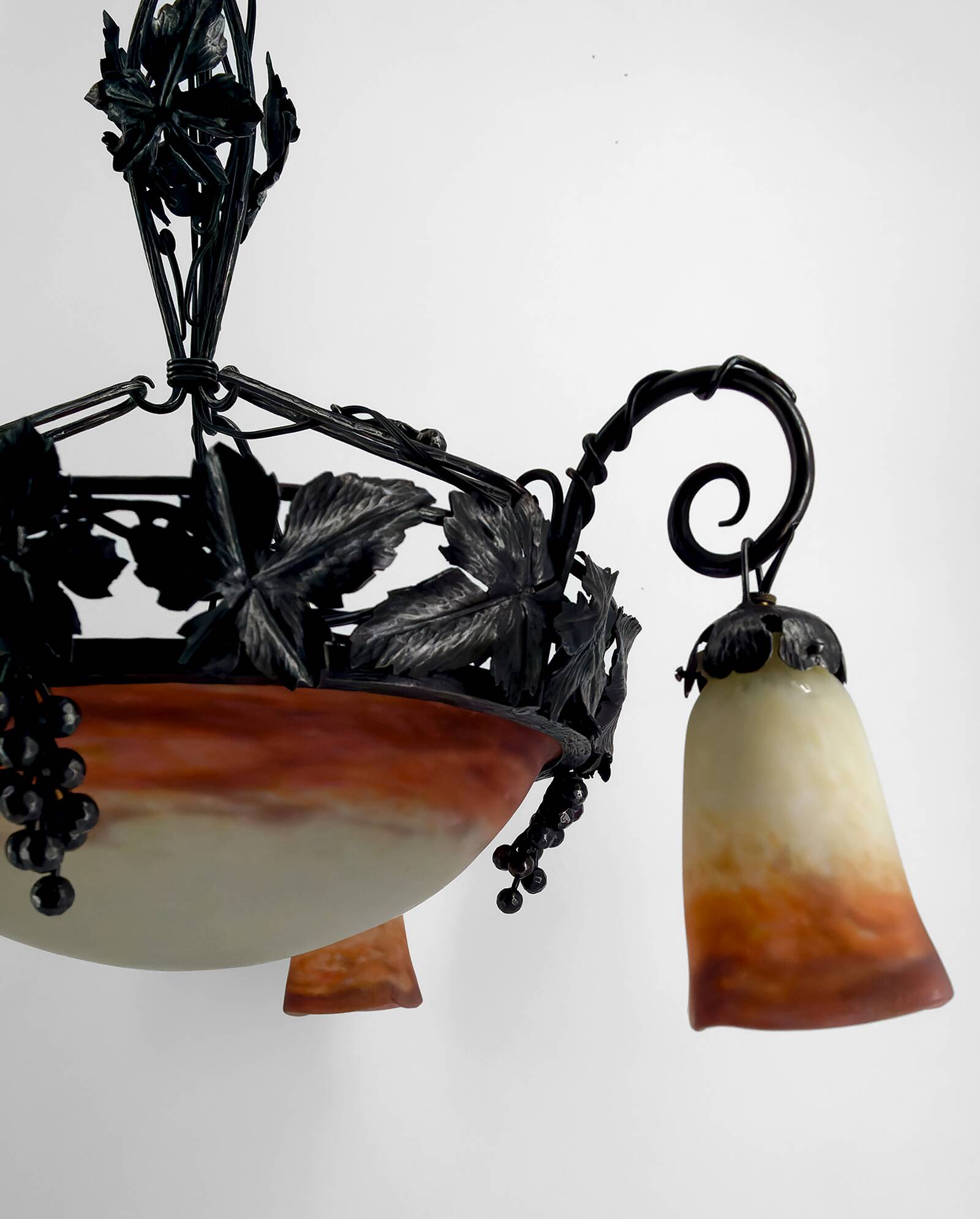 Wrought iron and glass paste chandelier, Art Deco, Muller Freres, Circa 1920