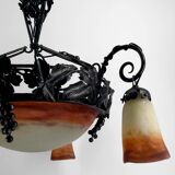 Lustre en fer forgé et pate de verre, Art Deco, Muller Freres, Circa 1920