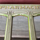 Armoire à pharmacie vintage