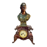 Mantel clock