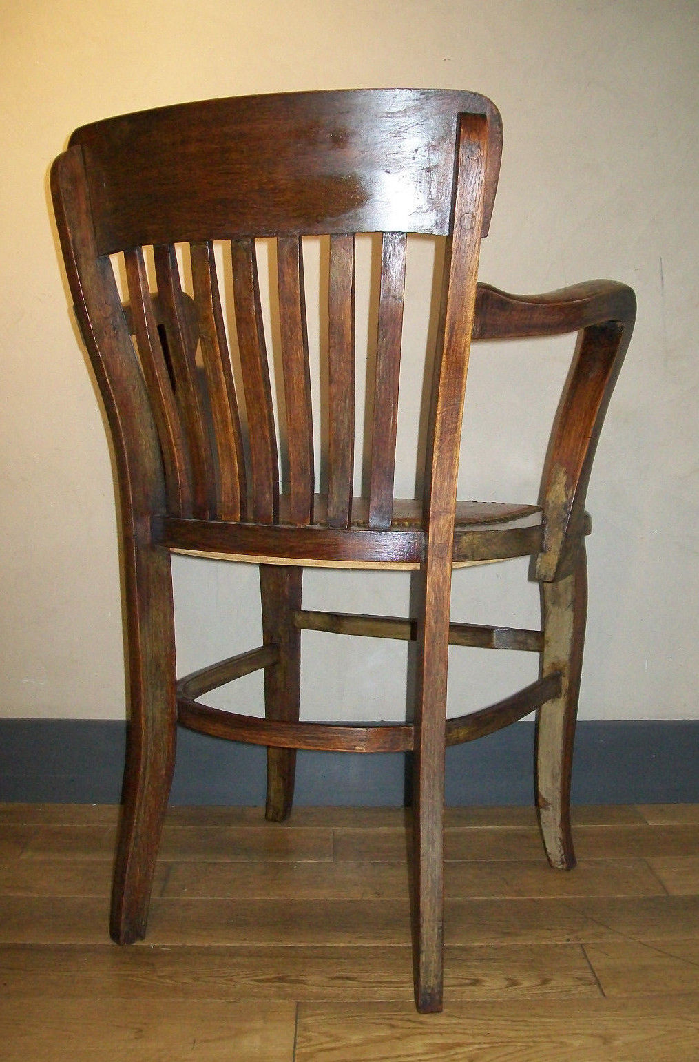 Former Chair American 1920-50