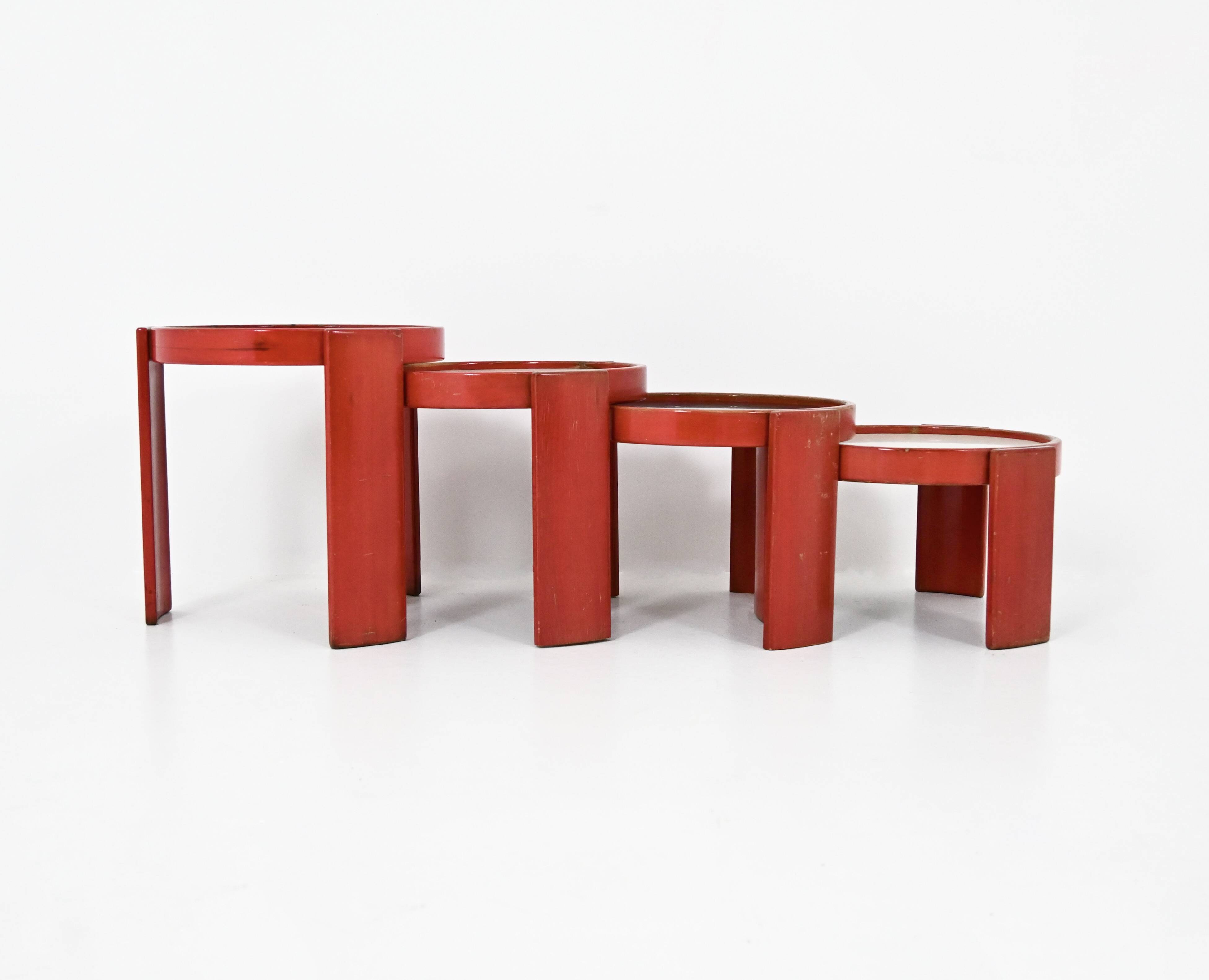 Nest tables model 780 by Gianfranco Frattini for Cassina, 1960s.