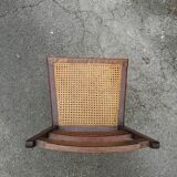 Living room chair with canning seat