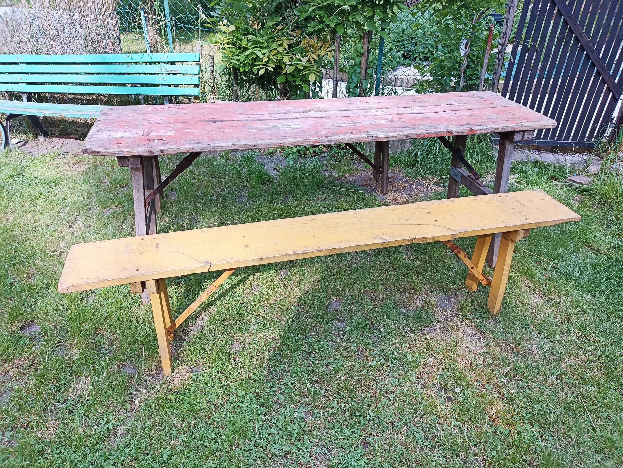 Table + 2 brewery benches - former brewery l.f. haag ingwiller - prey