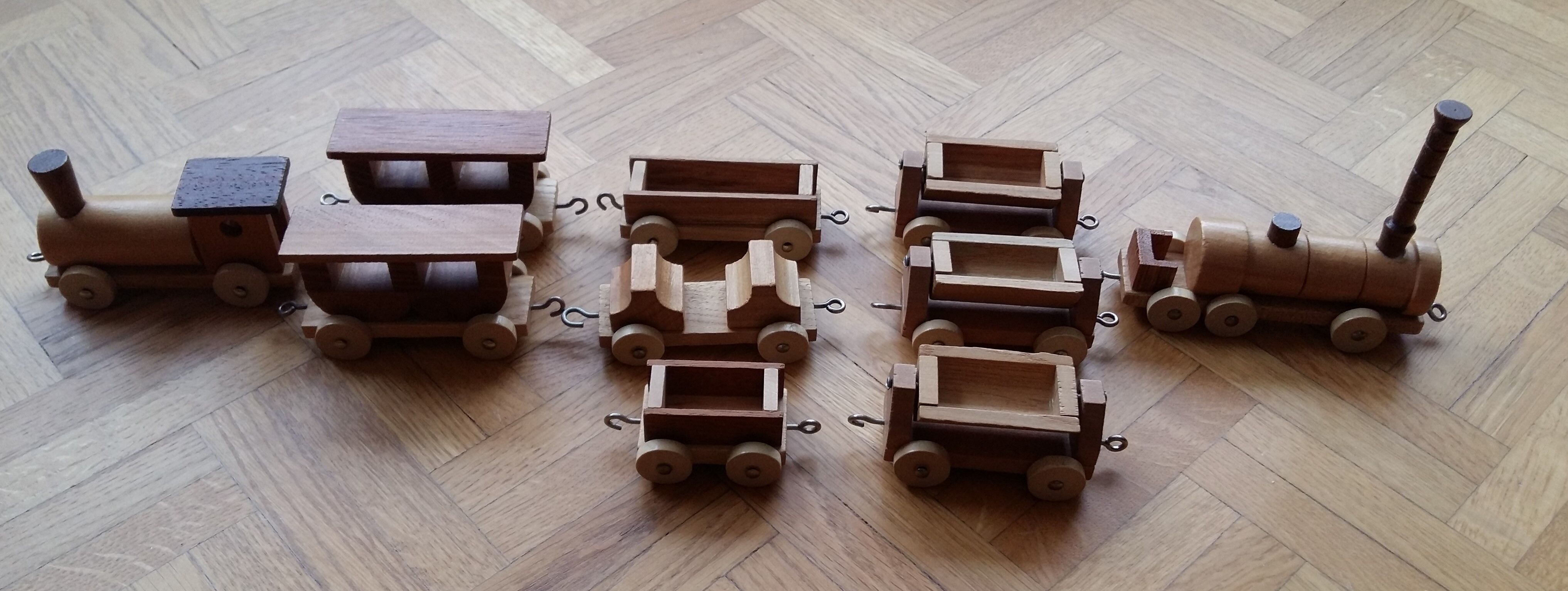 Miniature holzkuns loquai wooden train set