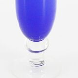 Vase en verre bleu