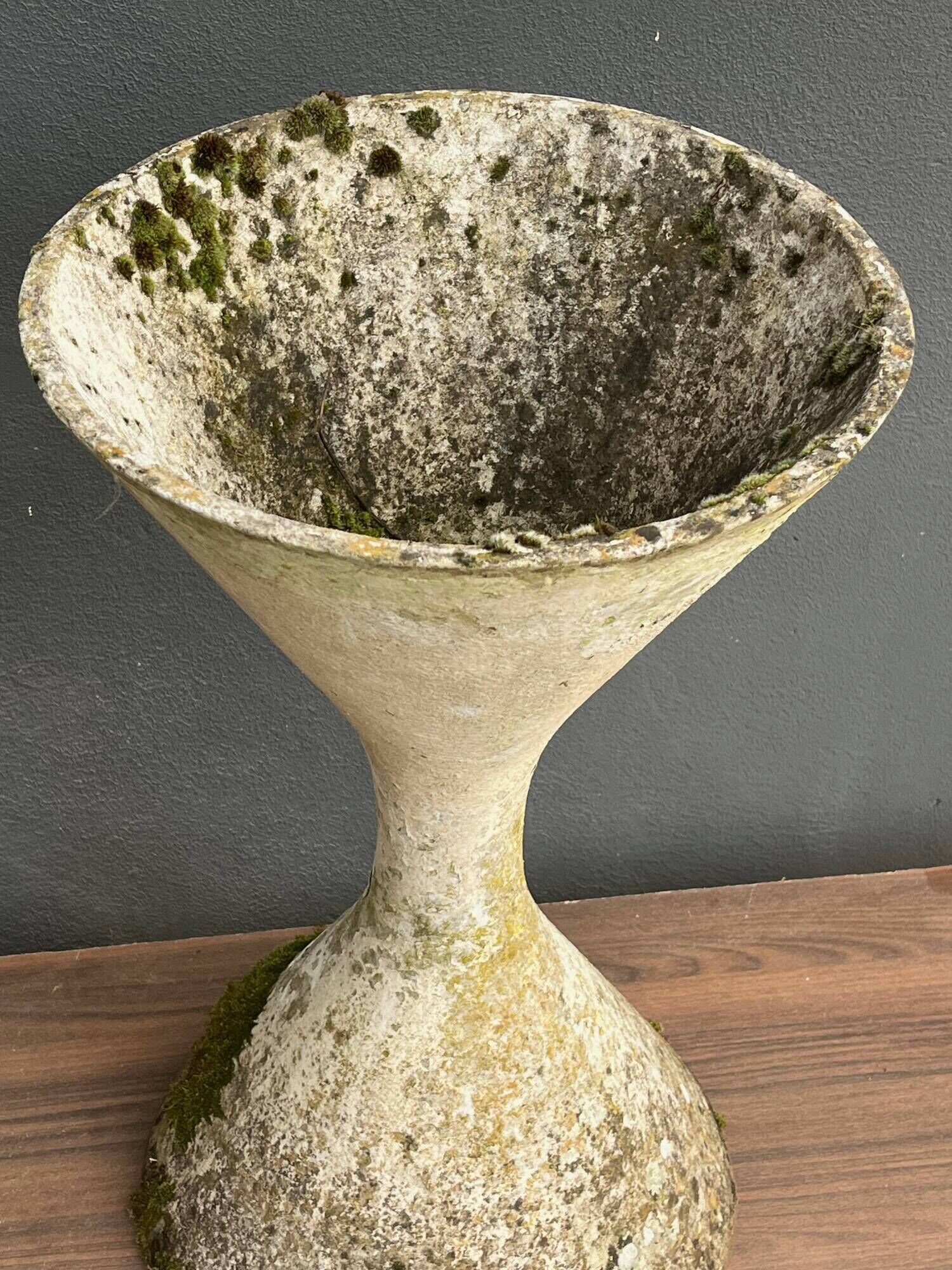 Diabolo planter, Anton Bee and Willy Guhl for Eternit Switzerland, 1950